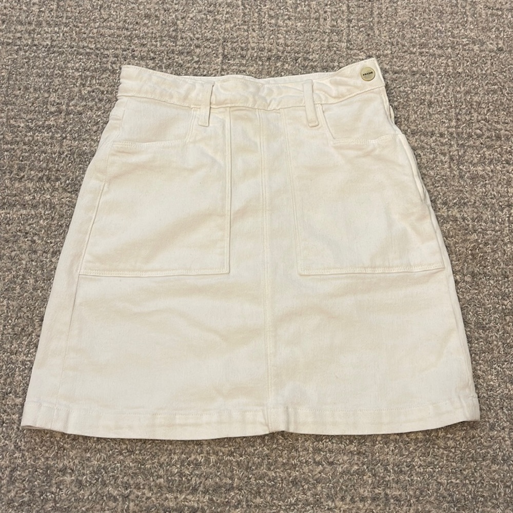 FRAME le high a line denim mini skirt in blanc